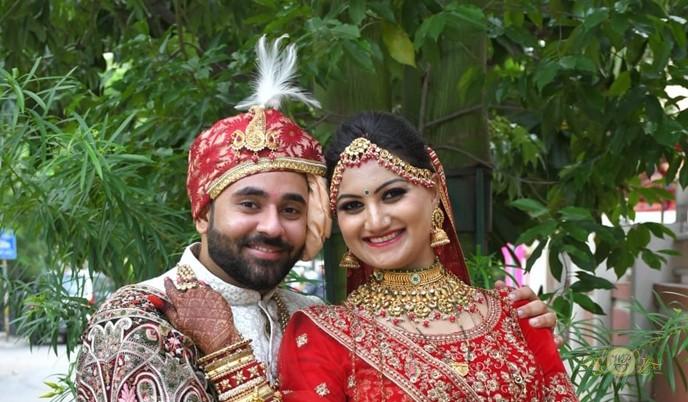 Chirag Karia & Vrutika Morajiya - WeddingPointIndia success story - Happy couple married through matrimonial services